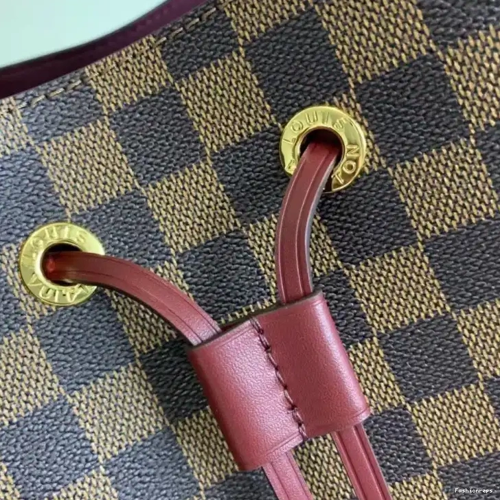 Fashionreps 19B570255 LV Bags 0524